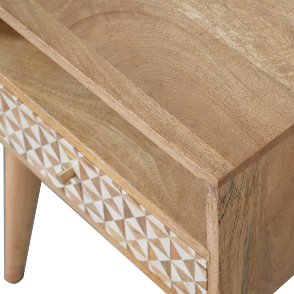 Sarina Bedside - Image 5