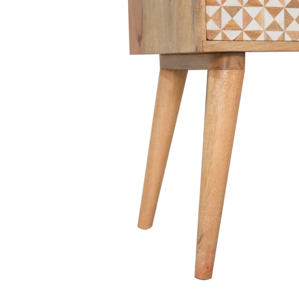 Sarina Bedside - Image 7